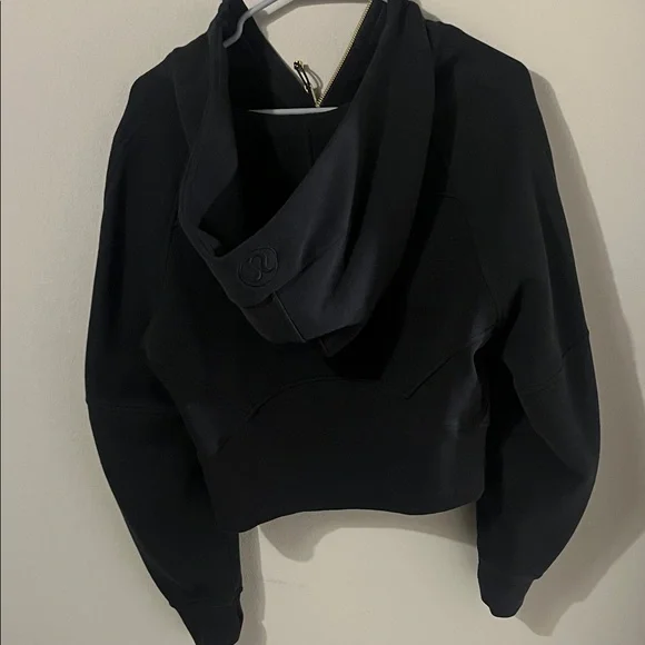 Black Half-Zip Cropped Hoodie - Picture 2 of 2